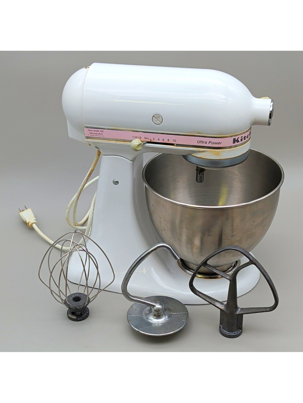 *Needs Greased* KitchenAid KSM90PWH Tilt-Head Stand Mixer 4.5qt White SS Bowl